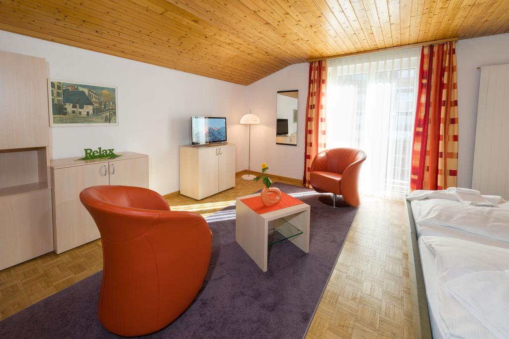 Postgebaeude Apartment Grachen Ngoại thất bức ảnh