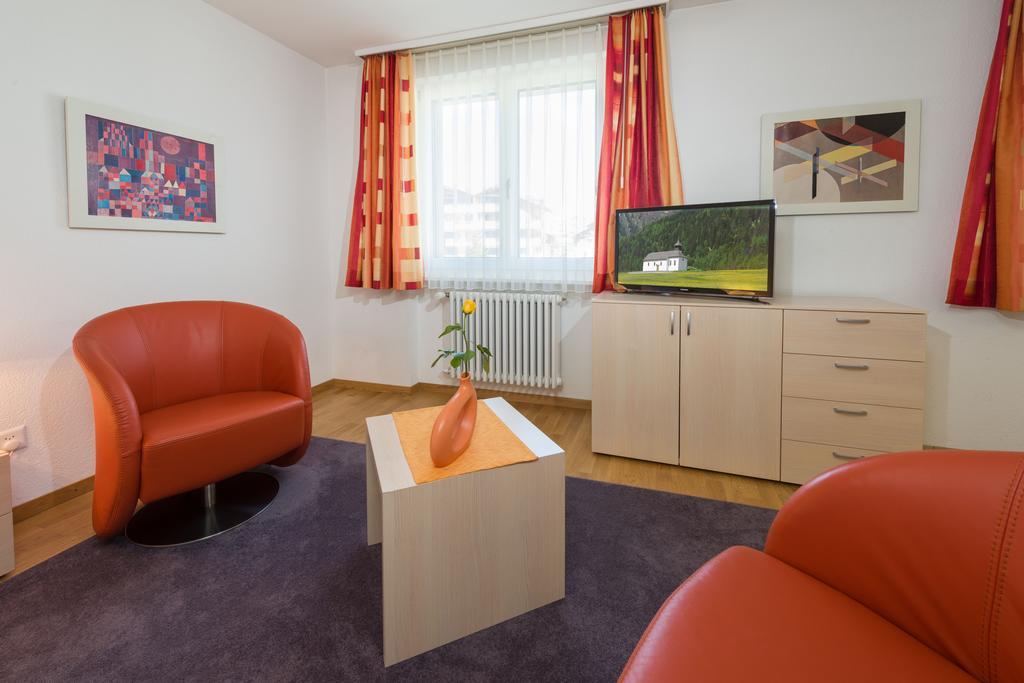 Postgebaeude Apartment Grachen Ngoại thất bức ảnh